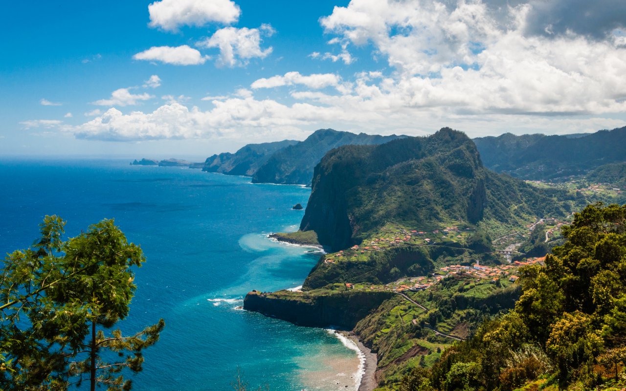 madere-plage-montagne-1280×800